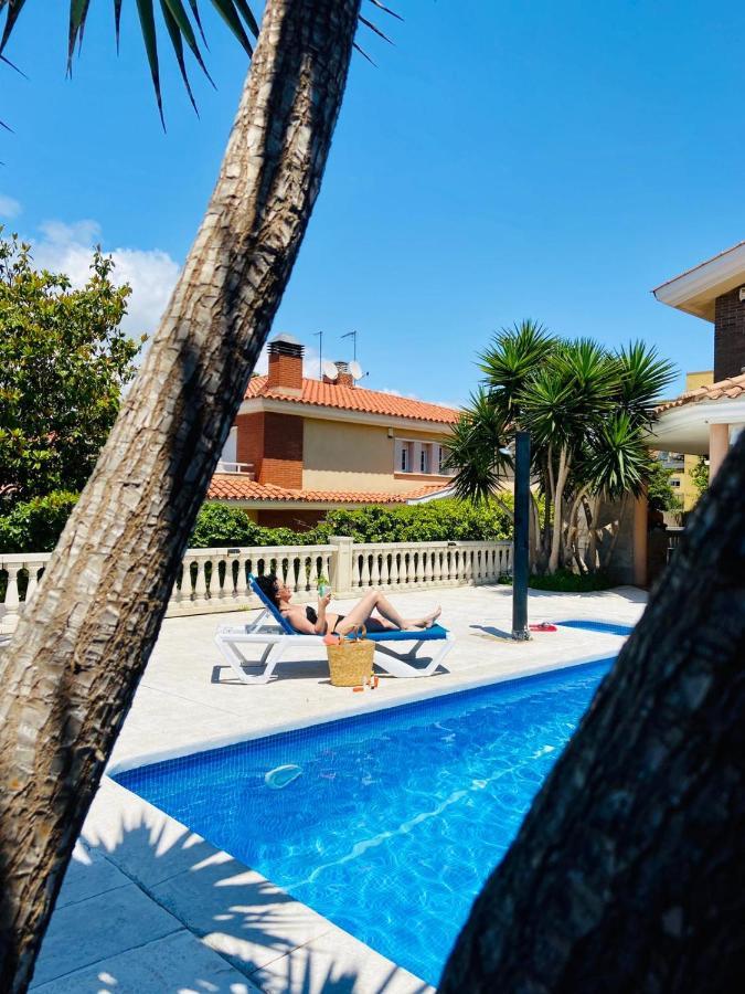 Villa Castello Salou Luaran gambar