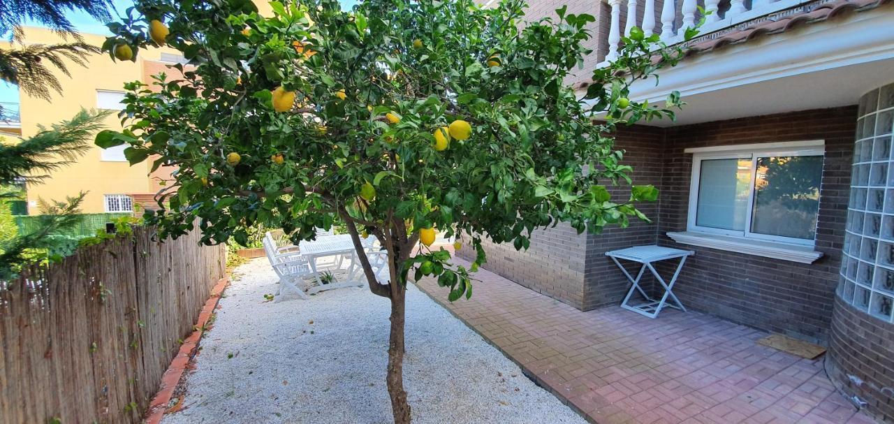 Villa Castello Salou Luaran gambar